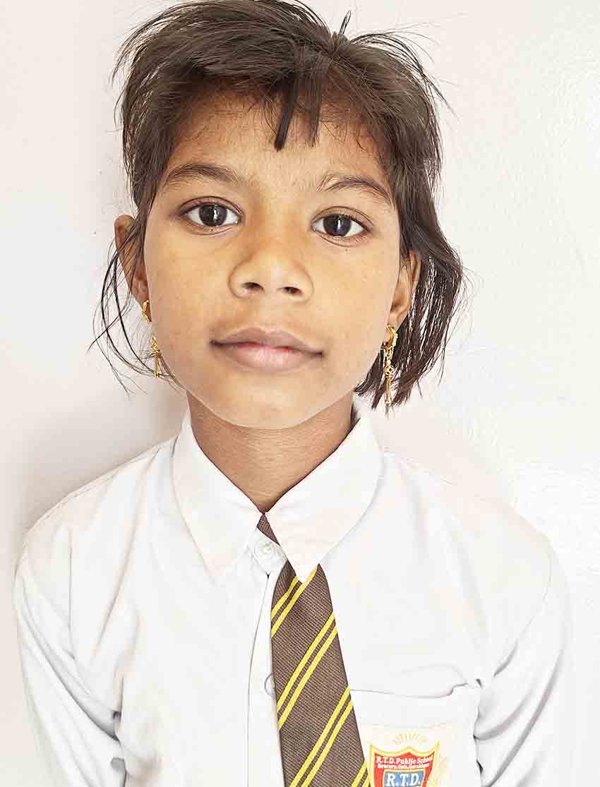 AAYAT NOOR